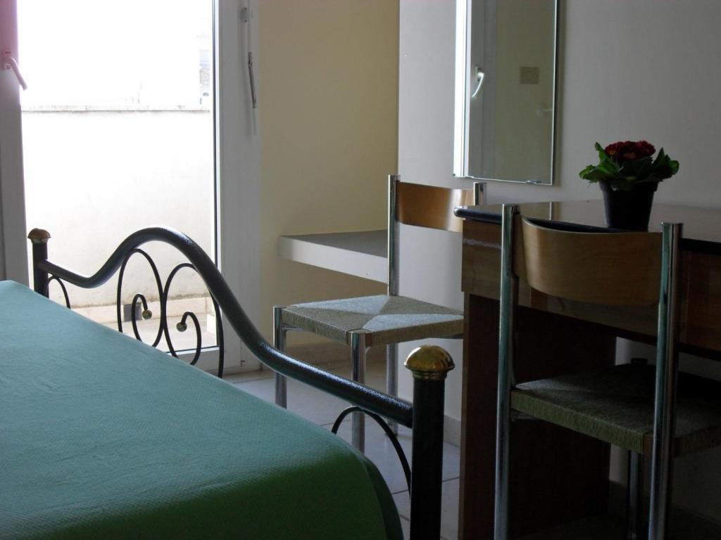 Hotel Esperia Sammichele Di Bari Room photo