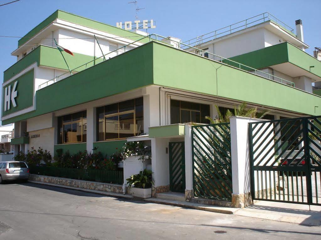 Hotel Esperia Sammichele Di Bari Exterior photo